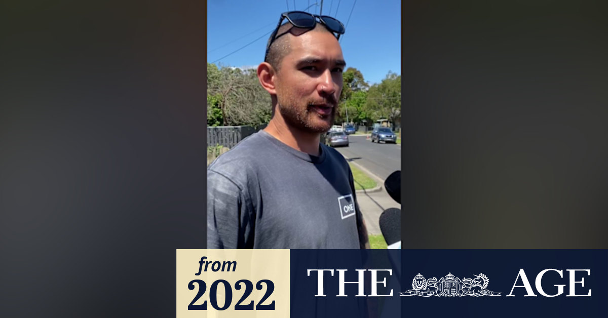 Video Neighbour reacts to helicopter crash in Mentone